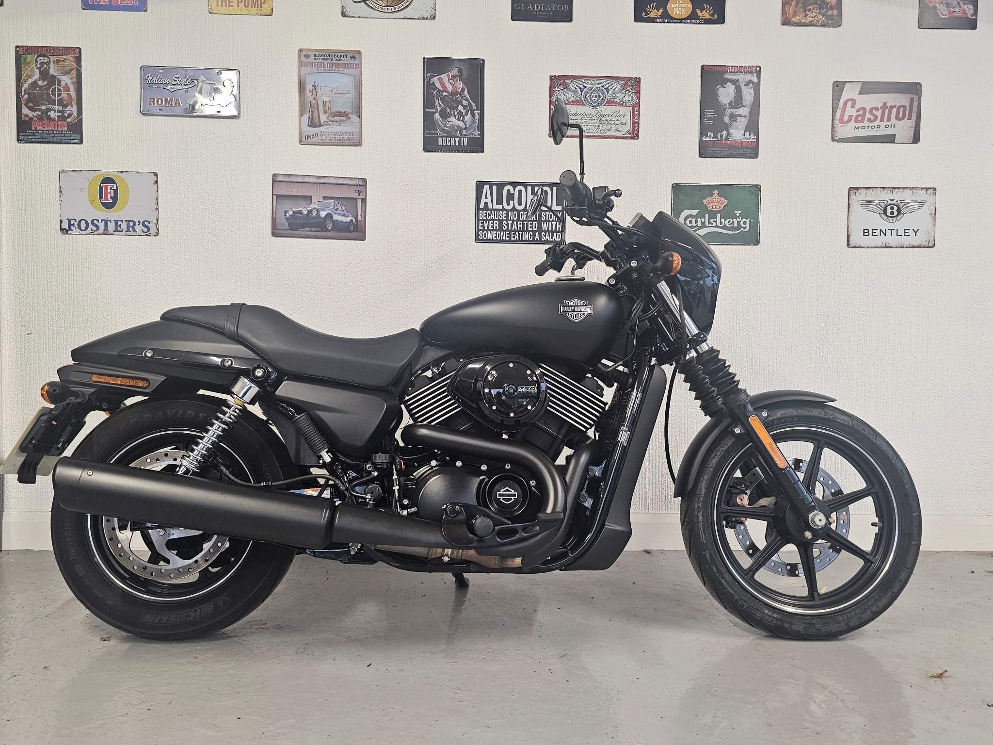 2016 Harley-Davidson Street